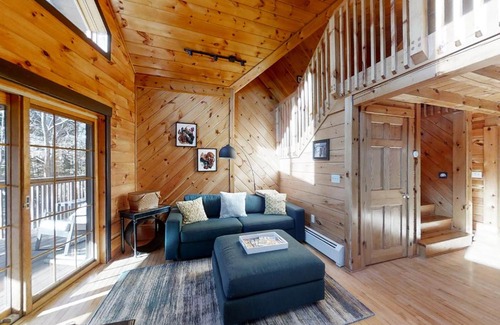 Boothbay Harbor House | Beaver Run Cabin