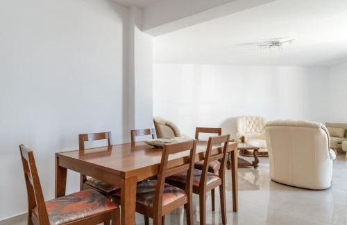 Mpatsi Villa | Bebas Villas 2