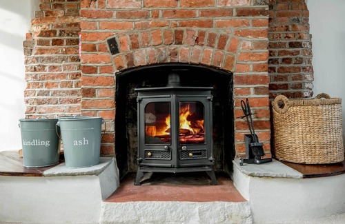 New Forest District Cottage | Beck Cottage, Wood Green, New Forest UK