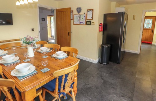 Coniston Cottage | BECKS FOLD, family friendly, with open fire in Coniston