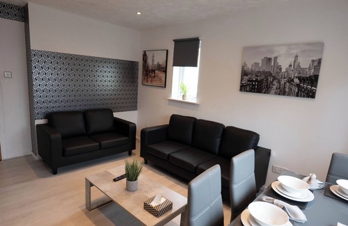 Newham Apartment | Beckton Docklands - 1 Bedroom - Sleeps 4 - WiFi