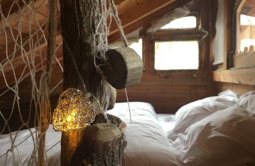 La Chapelle-aux-Naux House | Bed and Breakfast/house holidays in a charming hut with SPA !