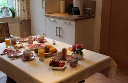 Leer Cottage | Bed and breakfast A - Guest house An der Fehnroute I, 11037