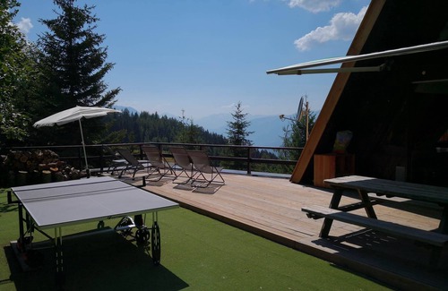 Arc-1600 Ski Chalet | Bed and breakfast in a pointed chalet 4 pers sup beds