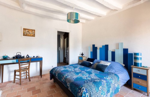 Tavant Bed & Breakfast | Bed and Breakfast 'Destination Paisibleue' with Shared Terrace, Shared Garden and Wi-Fi