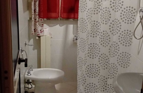 Sassari House | Bed and Breakfast 'La Casetta Di Ele' with Private Terrace, Wi-Fi and Air Conditioning