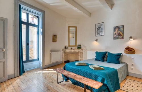 Saint-Andre-de-Sangonis Bed & Breakfast | Bed and Breakfast 'Grande Chambre' with Shared Pool, Shared Garden and Wi-Fi