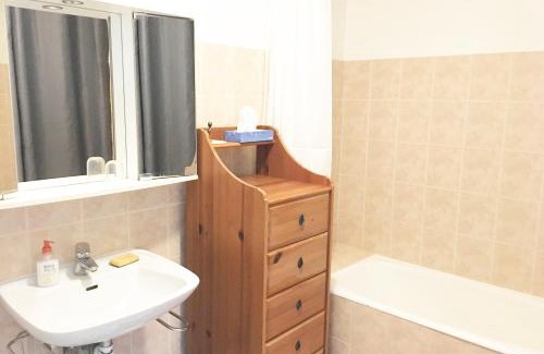 Saint-Sebastien-sur-Loire House | Bed and Breakfast Nantes au calme proche aéroport, gare et centre-ville