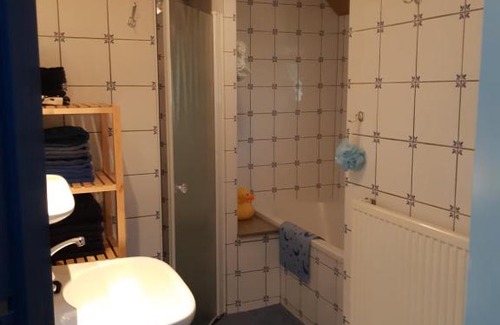 Een-West Bed & Breakfast | Bed & Breakfast “ Gastvrij onthaal “