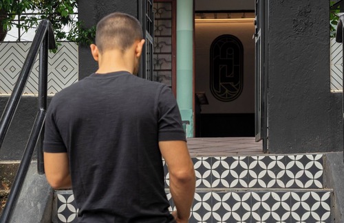 Zona 4 House | bed in shared dorm Rio Hostel in Guatemala City Zone 4, pedestrian streets.