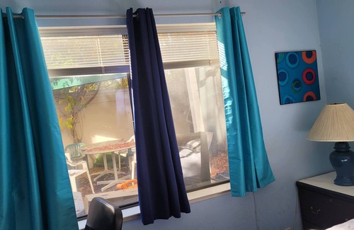 Cambrian Community House | BED ROOM 3: SMALL AND CUTE: BEST FOR 1 GUEST: