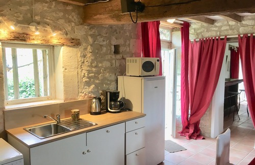 Vou Cottage | BedBreakfast in a 16th century house Loire valley near the most famous chateaux