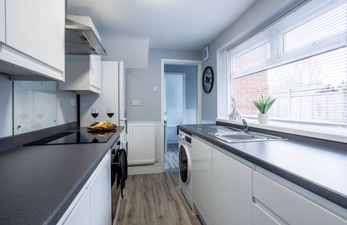 Bedlington Apartment | Bedlington - House - Sleeps 3 - Parking - Garden