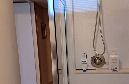 Division No. 8 Other | Bedroom for rent, short or long term. Close to Gull Lake and Lacombe.