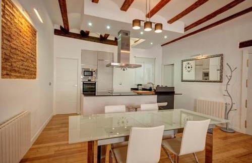 El Pilar Apartment | Beds & Breaks Boyvin