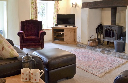 Westleigh Cottage | Bee Bowl Cottage - HTTD