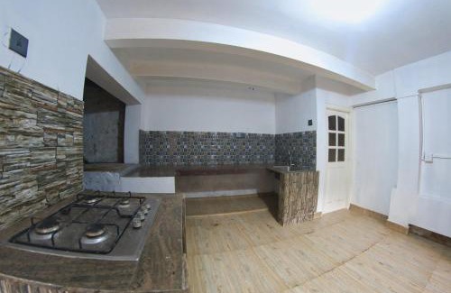 Peradeniya Apartment | Bee Hive Villa Kandy