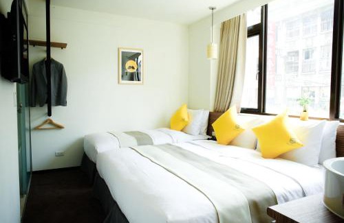 Datong Hotel | Bee House by Cosmos Creation - Taipei Main Station