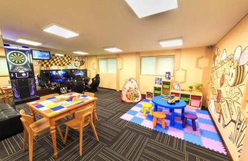 Datong Hotel | Bee House by Cosmos Creation - Taipei Main Station