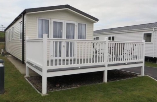 Camber House | Beechwood 18 -With Veranda - No pets Allowed