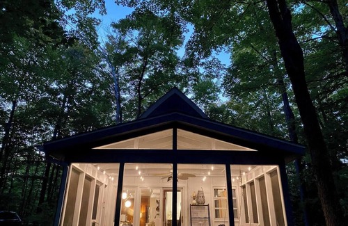 Sister Bay Cottage | Beechwood Cottage -Sleeps 4! A-Frame in Sister Bay, WI: Coffee Bar & Fire Pit!