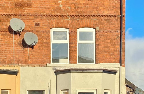 Belfast House | Beersbridge Road Townhouse (Cosy 3 Bed between the City Centre & Ballyhackamore)