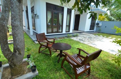 Welipitiya House | BeeYu River Lodge Weligama