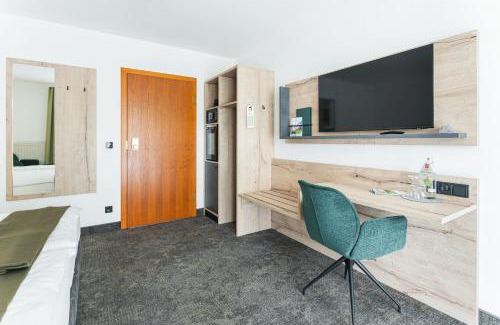 Mittelstreu Hotel | Bei Storaths