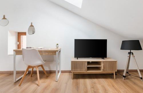 Saint-Just-Saint-Rambert Apartment | Beige Hospitalité Noemie vue