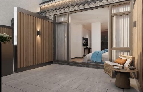 Dongcheng Hotel | Beijing Tangfu Nanluoguxiang Wang Fu Jing Forbidden City Snack Street Hotel,1 stop walking to airport express,3 stop to tiananmen&Free Laundry Dry Service and Free Afternoon Tea &professional Free Tour Ticket Service with English Speaking Staff