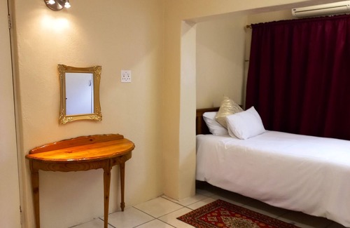 Polokwane Apartment | Beit El - The Royal
