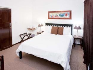 Oudtshoorn House | Beit Shalom before known as Best Little Guesthouse