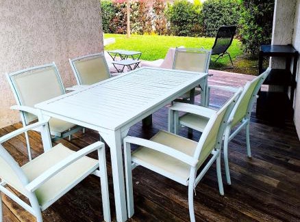 Poggio-Mezzana Apartment | bel appartement avec jardin