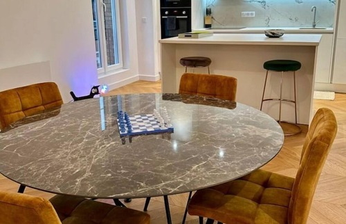 Reims City Centre Apartment | Bel Appartement Avec Parking au Coeur de Reims