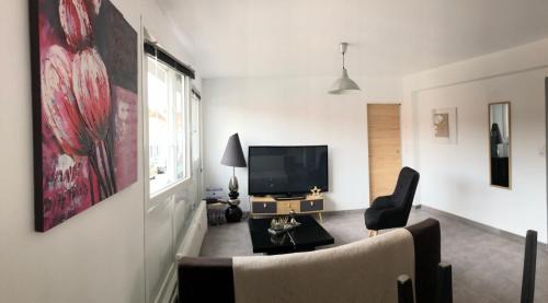 Templemars Apartment | Bel appartement cosy très calme avec parking privé