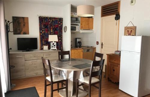 Orelle Apartment | Bel appartement en résidence avec piscine