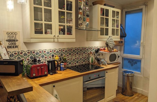 Porte de Clichy Apartment | Bel Appartement Haussmannien Batignolles Paris 17