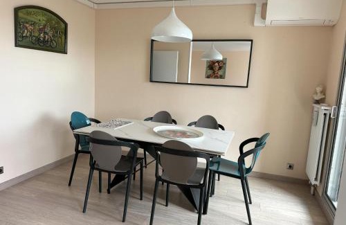 Faubourg North Apartment | Bel appartement spacieux , lumineux, proche Dijon centre auditorium