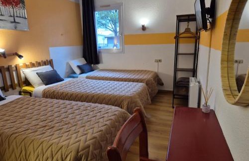 Trebes Hotel | Bel Hotel Restaurant la Gentilhommière