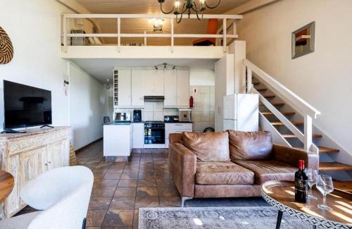 Trawal Apartment | Belcharto Accommodation