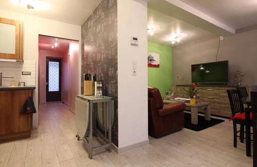 Beaune House | BELENA GOLD COAST - BEAUNE