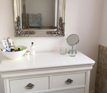 Eardington Apartment | BELESME, PRIVATE ANNEX
