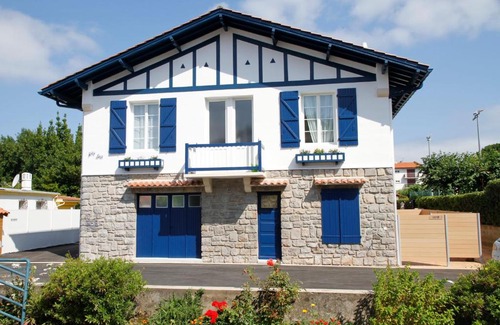 Hendaye Apartment | BELHARRA - Apt 3*** dans Villa typique et piscine