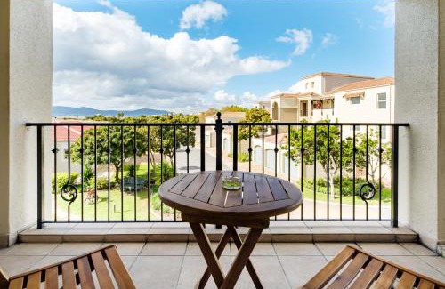 Cape Town Apartment | Belina - Bougain Villas Estate View
