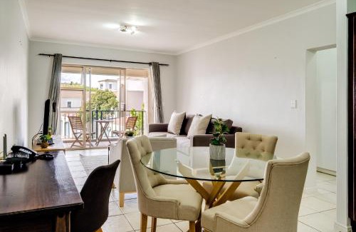 Cape Town Apartment | Belina - Bougain Villas Estate View