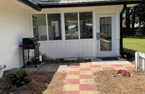Country Club Estates House | Bella 5 Bedrooms - Home is where your heart is.
