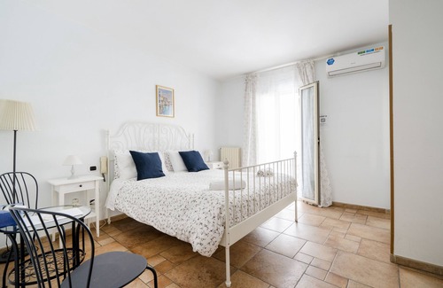 Old Town Bed & Breakfast | Bella Bari rooms