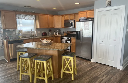 Wildwood Condo | Bella Casa Beautiful House Nestled In A Wonderful Location 1.5 Blocks From Beach