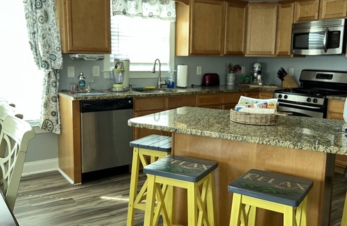 Wildwood Condo | Bella Casa Beautiful House Nestled In A Wonderful Location 1.5 Blocks From Beach