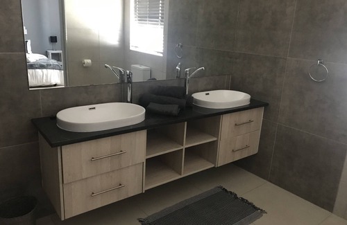 Walvis Bay House | Bella Luna B&B